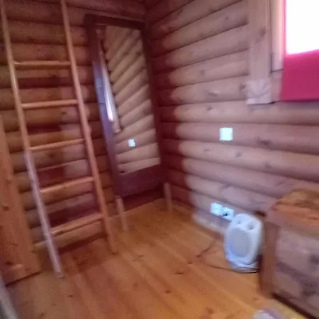 Katafygio Chalet, Krikello Alpstuga *